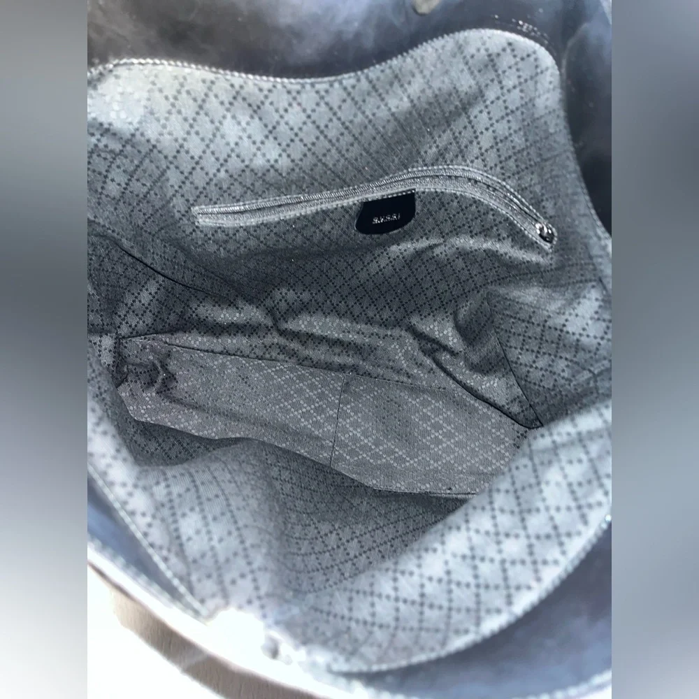 Gucci Bamboo Nylon/ Patented Leather Shoulder Bag - Picture 11 of 15